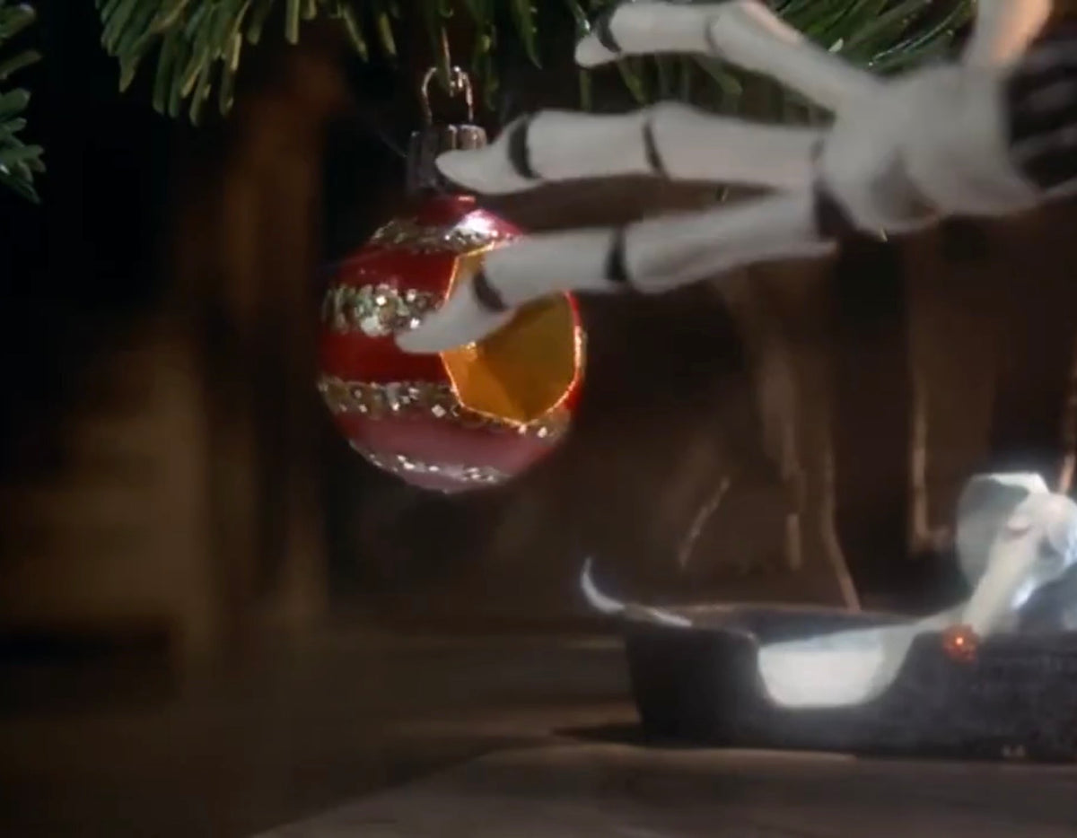 Claus & Effect Chill Pill Charm