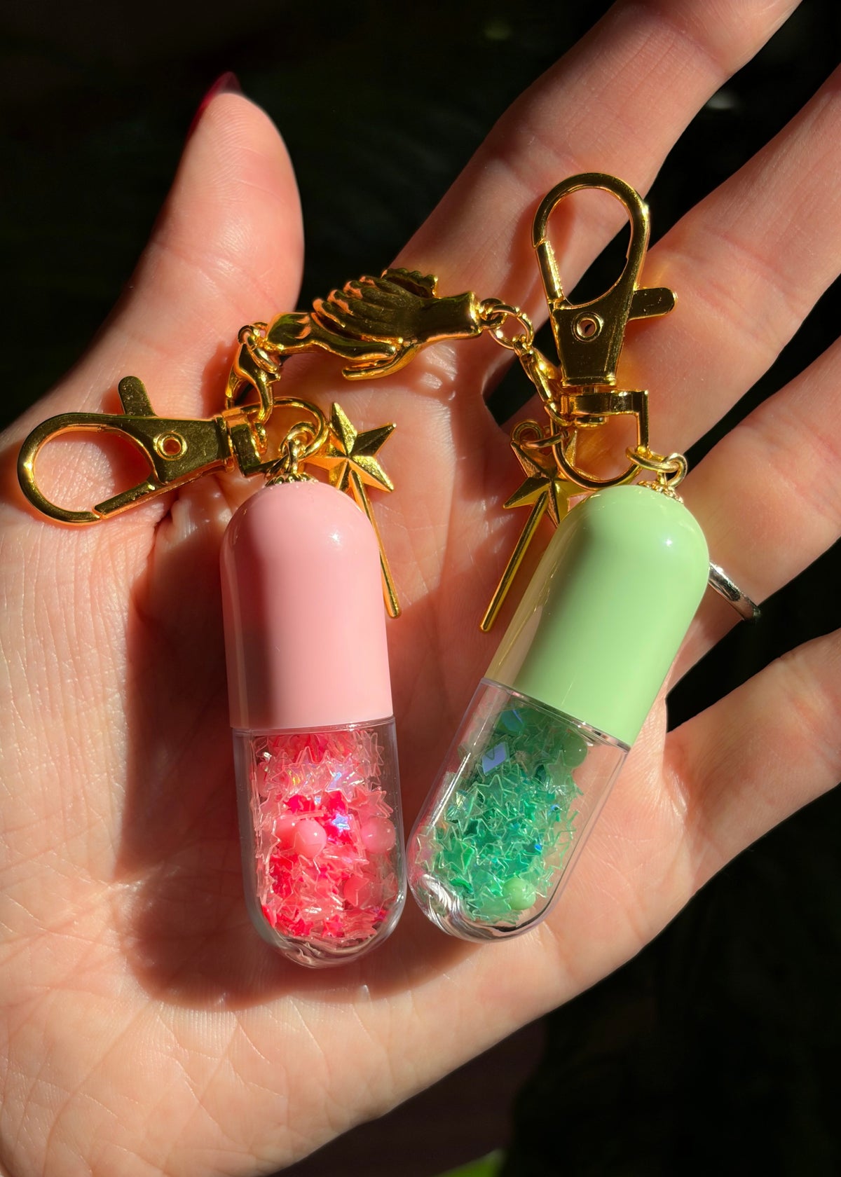 Cosmo & Wanda BFF Chill Pill Charm Set